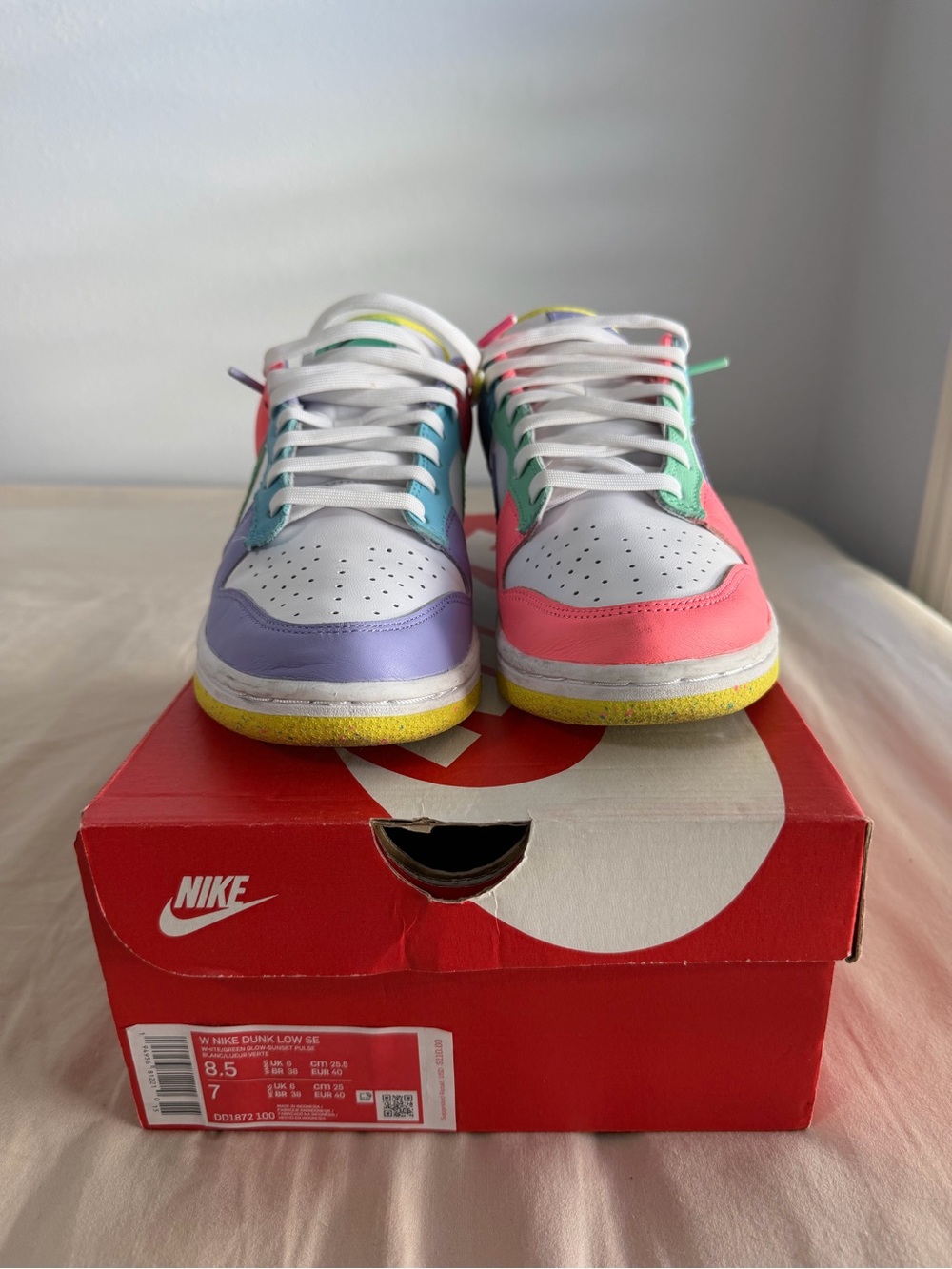 Woman’s Nike Dunks Low - Picture 6 of 10